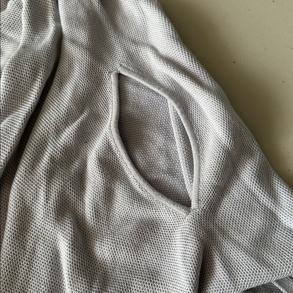 Lululemon Forward Flow Poncho Light Purple Grey - Picture 5 of 7